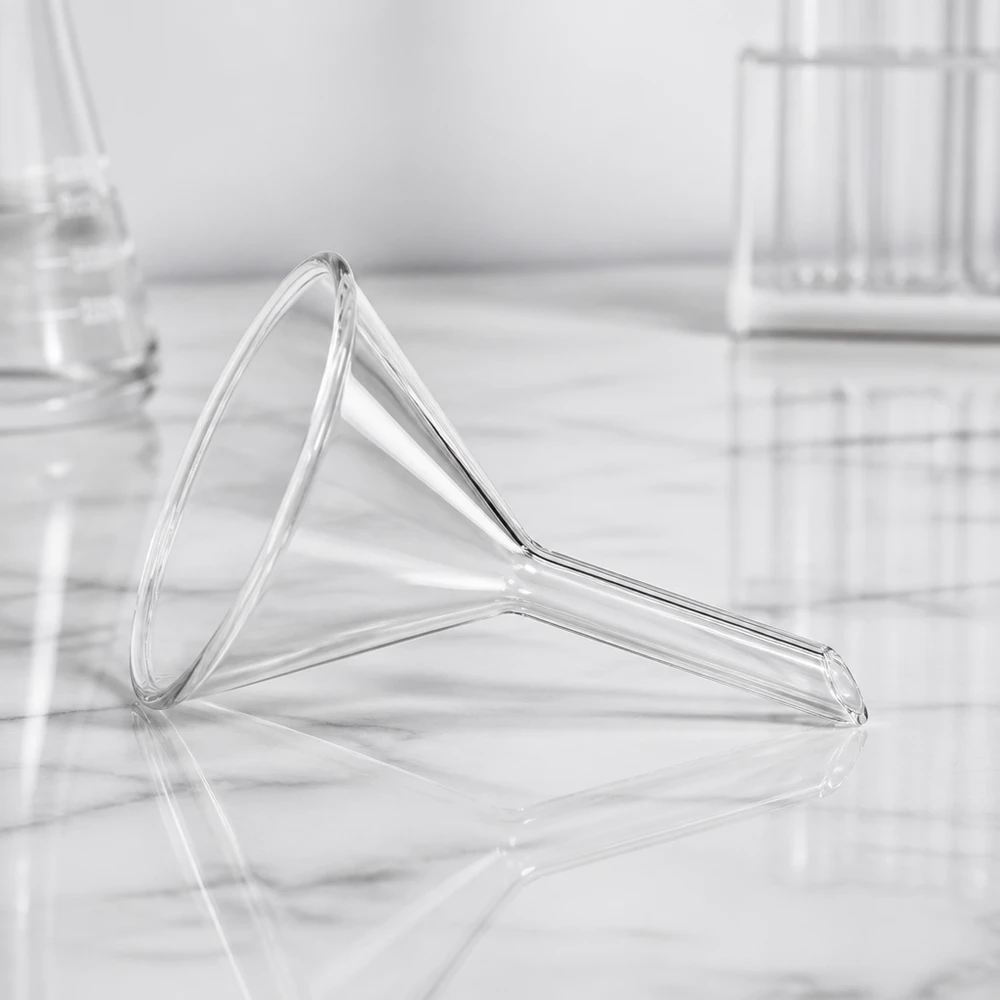 Glastrichter 50mm Durchmesser Kalk-Soda-Glas 60 Grad Winkel Kurzstiel für professionelle Laboranwendungen